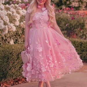 JessaKae NWT Pink Floral Appliqué Midi Dress